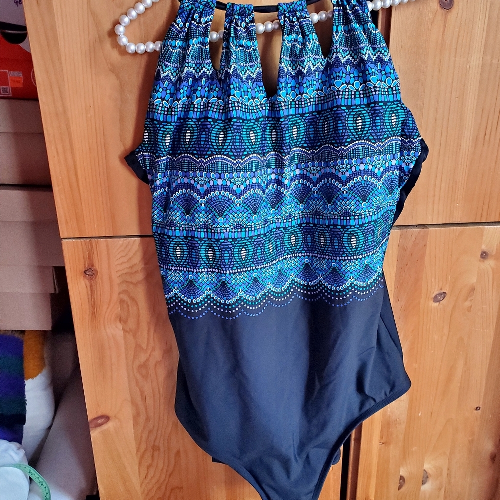 Miradonna By Miraclesuit Black & Turquoise One Piece Swimsuit Size 18